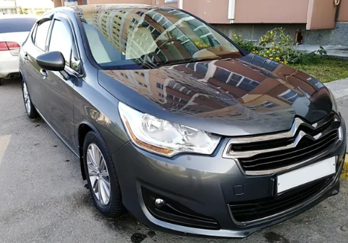 Дефлекторы окон (ветровики) Citroen C4 II Hb 5d 2011 ХРОМ.МОЛДИНГ (Ситроен С4) Кобра Тюнинг